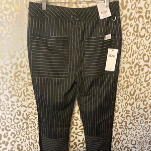 Men’s pinstripes pattern dress pants size 32 waist